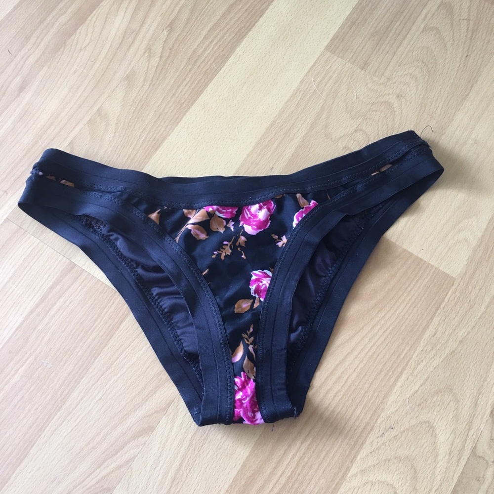 Volcom Bikini Bottoms - image 2